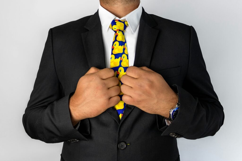 how to tie a tie